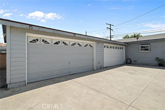 8728 Flower, Bellflower, CA 90706