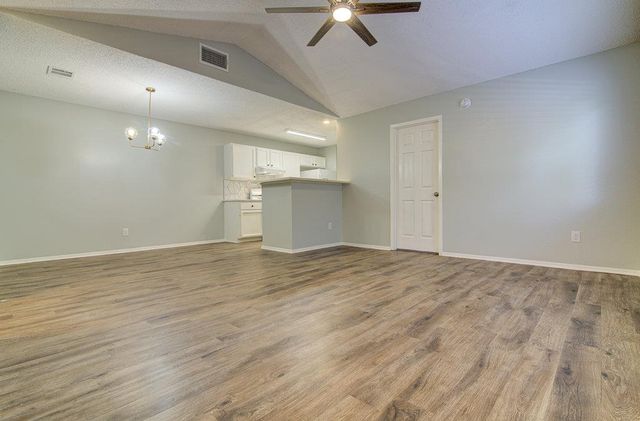 8200 West Gate BLVD A, Austin, TX 78745
