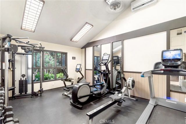 7890 E Spring 14A, Long Beach, CA 90815