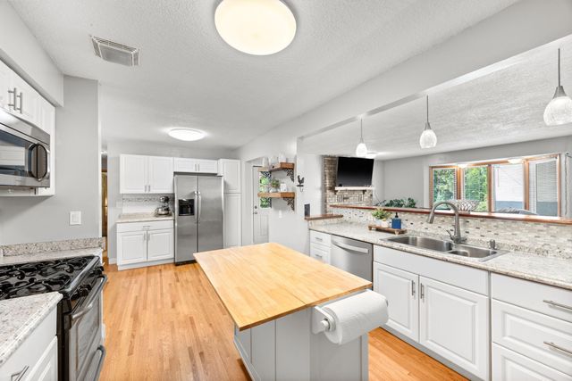 6716 Jefferson Street NE, Fridley, MN 55432