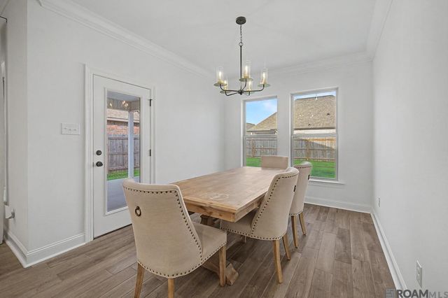 6492 Island Edge Dr, Gonzales, LA 70737