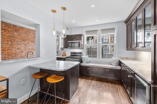 2132 NEWPORT PL NW, Washington, DC 20037