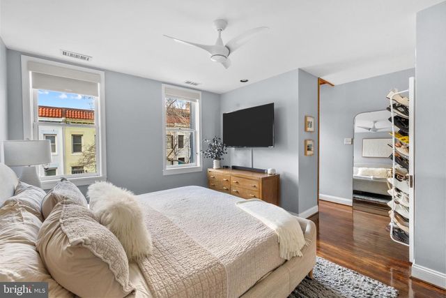 2132 NEWPORT PL NW, Washington, DC 20037