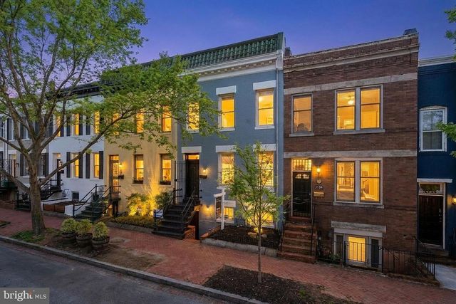 2132 NEWPORT PL NW, Washington, DC 20037