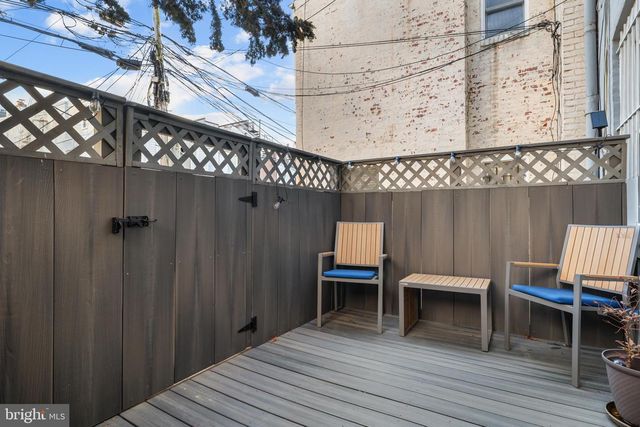 2132 NEWPORT PL NW, Washington, DC 20037