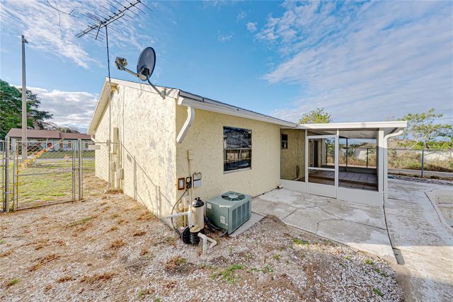 276 18TH STREET NE, Winter Haven, FL 33881