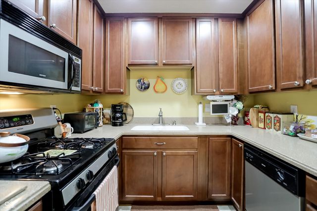 5517 Blairwood Drive, Indianapolis, IN 46237