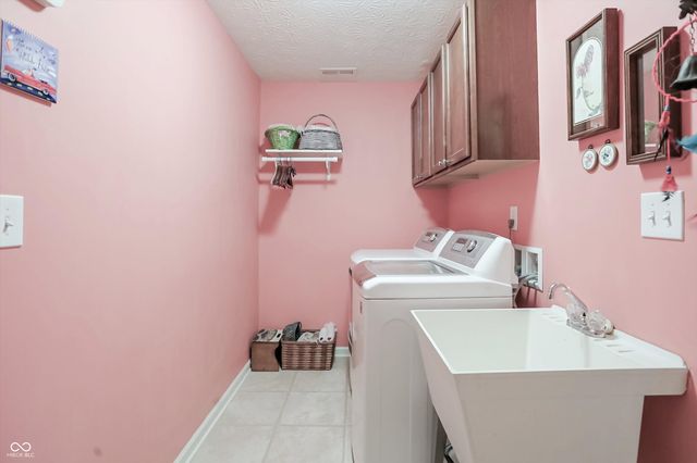 5517 Blairwood Drive, Indianapolis, IN 46237