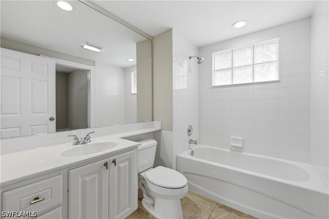 15598 Latitude DR, Bonita Springs, FL 34135