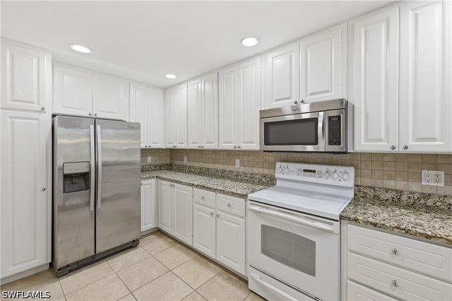 15598 Latitude DR, Bonita Springs, FL 34135