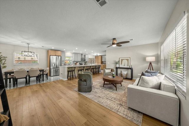 912 NE 17TH COURT, Ocala, FL 34470