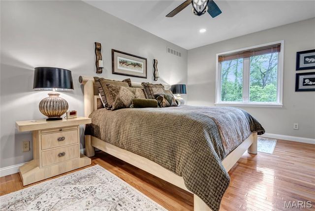 3010 Elm Street, St Charles, MO 63301