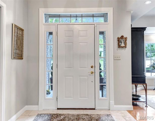 3010 Elm Street, St Charles, MO 63301