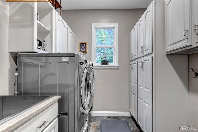 3010 Elm Street, St Charles, MO 63301