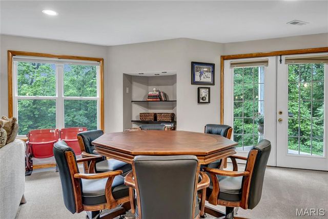 3010 Elm Street, St Charles, MO 63301