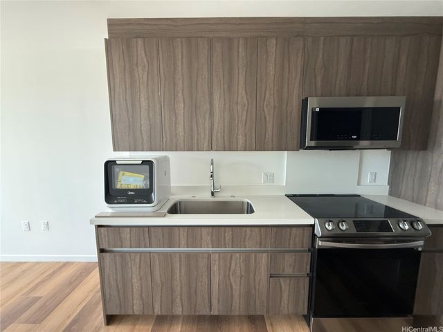 1515 Liona Street 1709, Honolulu, HI 96814