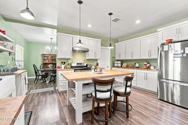 139 MAIN Street, Clint, TX 79836