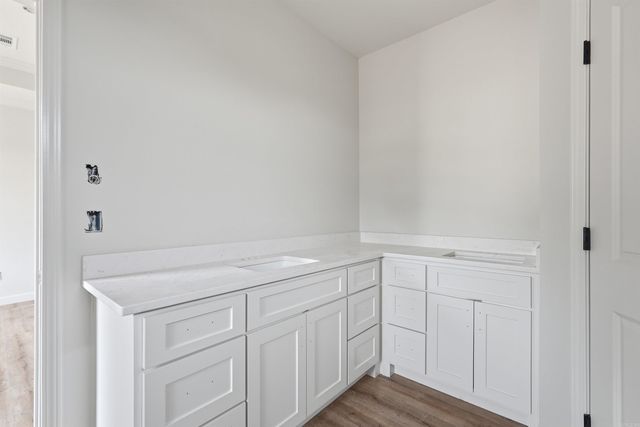 924 Bratton Rd, Lonoke, AR 72086