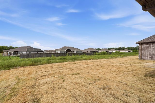 924 Bratton Rd, Lonoke, AR 72086