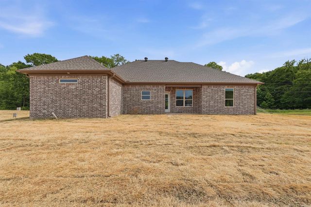 924 Bratton Rd, Lonoke, AR 72086
