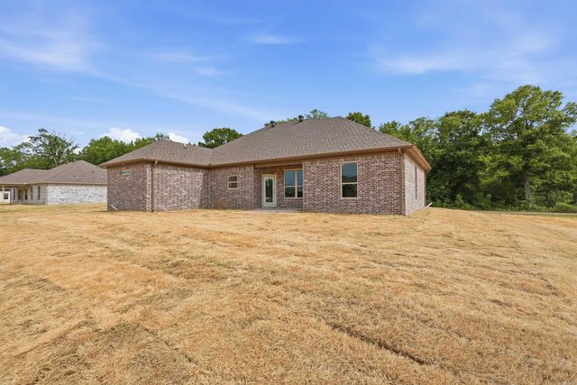 924 Bratton Rd, Lonoke, AR 72086