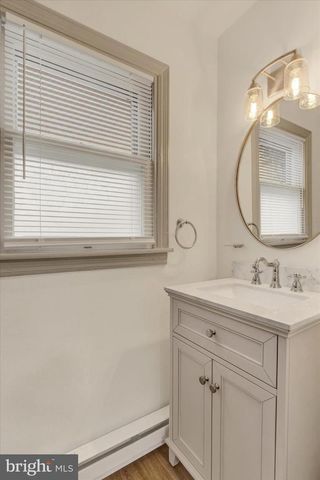 405 W KING ST, East Berlin, PA 17316