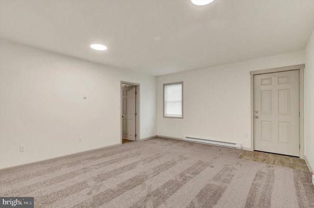 405 W KING ST, East Berlin, PA 17316