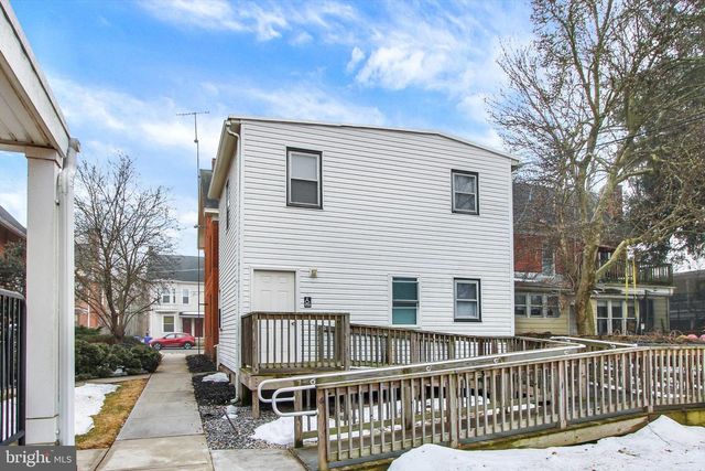 405 W KING ST, East Berlin, PA 17316