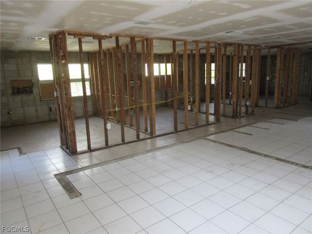 123 Falkirk ST, Fort Myers Beach, FL 33931