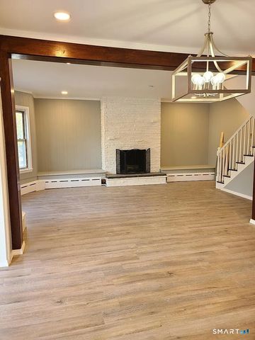 1515 Park Avenue 2, Bridgeport, CT 06604