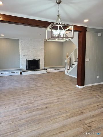 1515 Park Avenue 2, Bridgeport, CT 06604