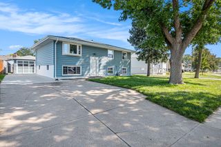 3605 RAMELLE Drive, Council Bluffs, IA 51501