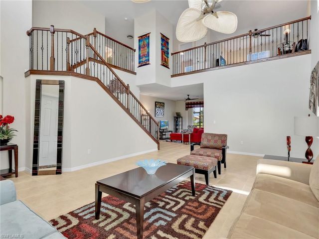 1529 Birdie DR, Naples, FL 34120