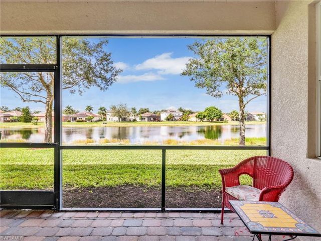 1529 Birdie DR, Naples, FL 34120