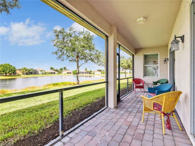 1529 Birdie DR, Naples, FL 34120