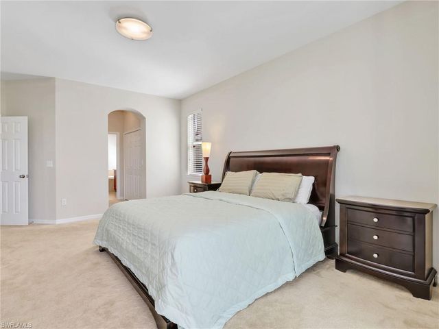 1529 Birdie DR, Naples, FL 34120
