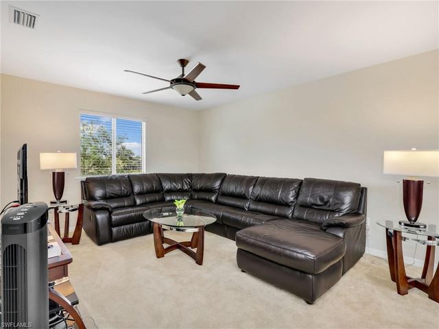 1529 Birdie DR, Naples, FL 34120