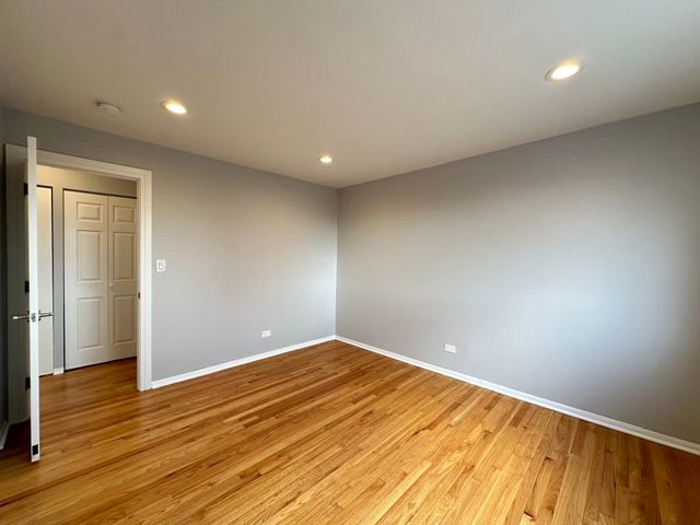 6954 N Sheridan Road 319, Chicago, IL 60626