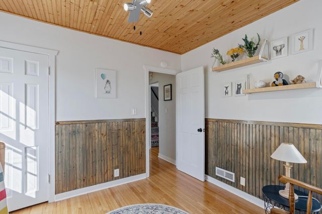 3280 Blackstone Avenue, Saint Louis Park, MN 55416