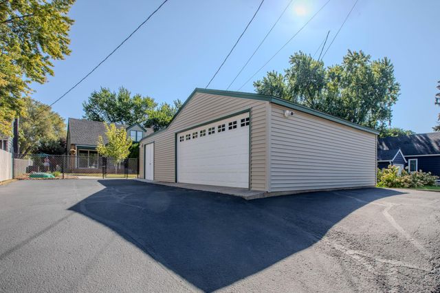 3280 Blackstone Avenue, Saint Louis Park, MN 55416