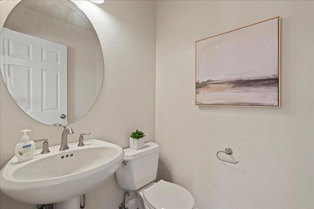 25400 Radonich Road, Los Gatos, CA 95033