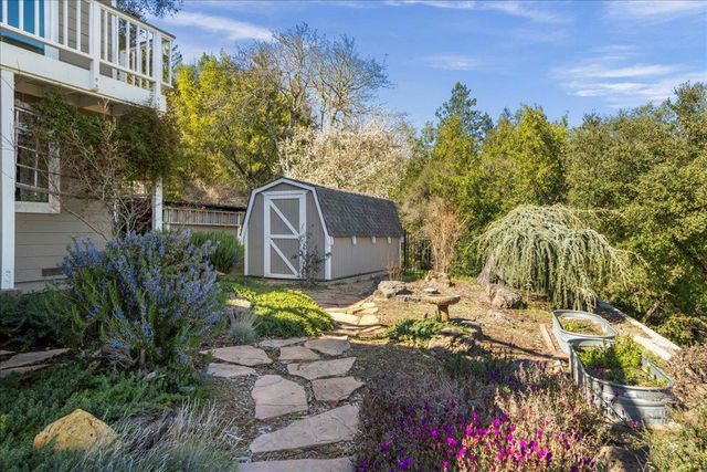 25400 Radonich Road, Los Gatos, CA 95033