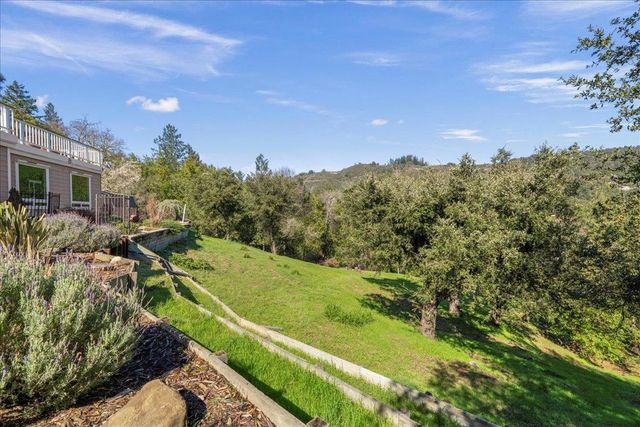 25400 Radonich Road, Los Gatos, CA 95033