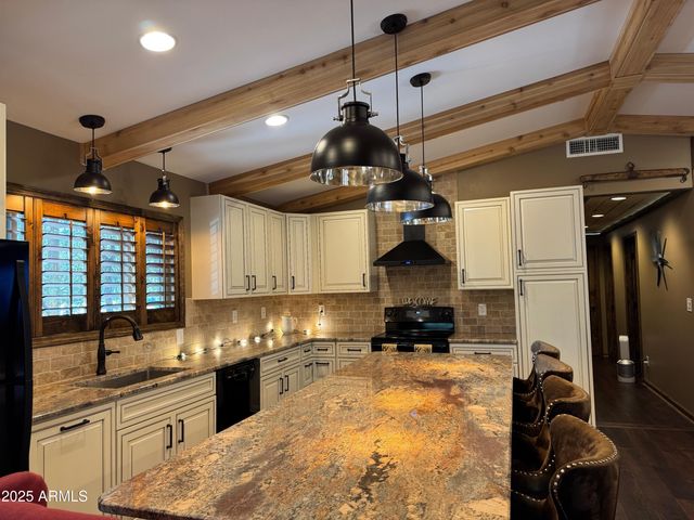 3998 N BLOODY BASIN Road, Pine, AZ 85544