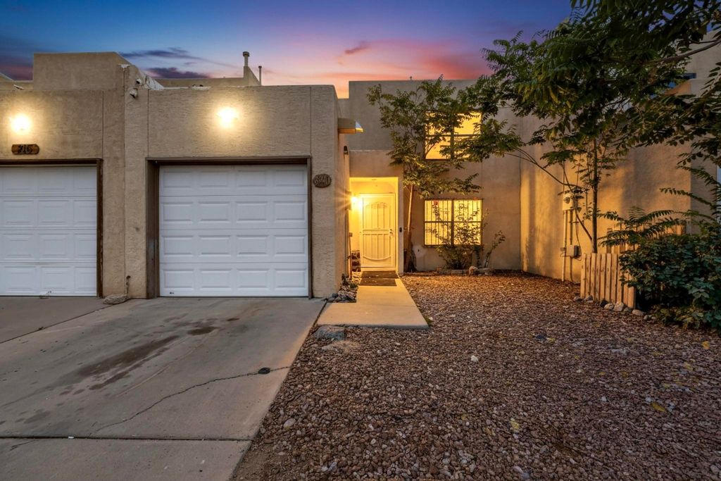 220 Shawnee Court SE, Albuquerque, NM 87108