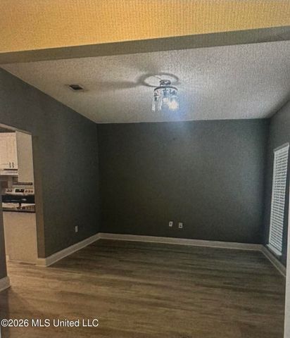 14081 Woodland Hills Drive, Biloxi, MS 39532