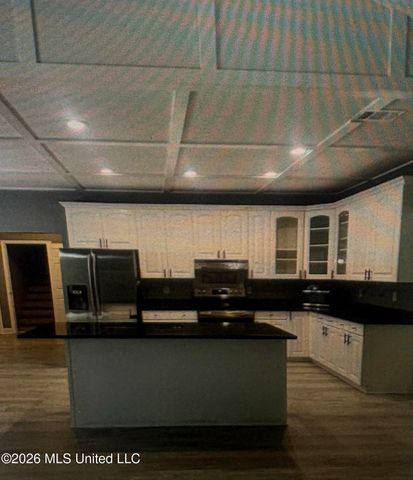 14081 Woodland Hills Drive, Biloxi, MS 39532
