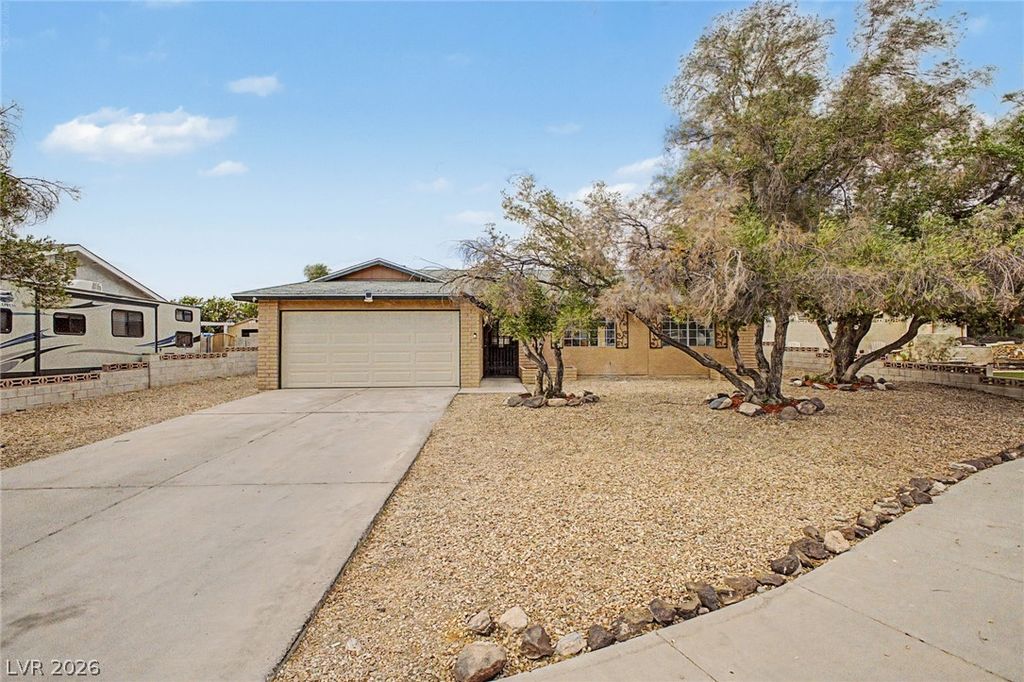 6258 Bayview Circle, Las Vegas, NV 89156