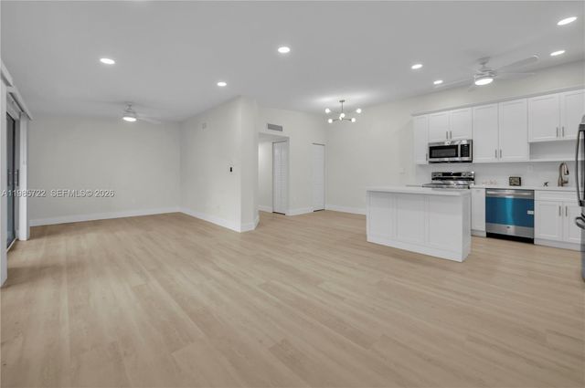 10959 W Clairmont Cir 211, Tamarac, FL 33321