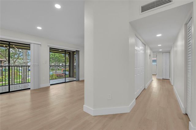 10959 W Clairmont Cir 211, Tamarac, FL 33321